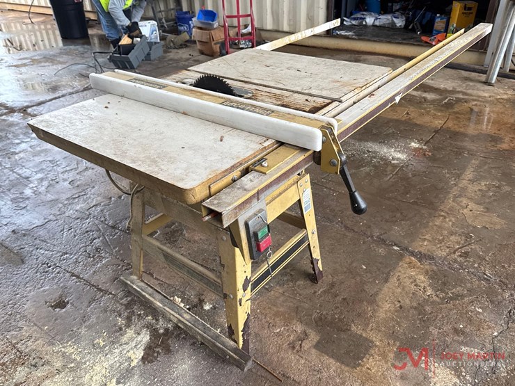 powermatic-table-saw-image-1