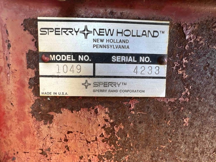 new-holland-1049-image-12