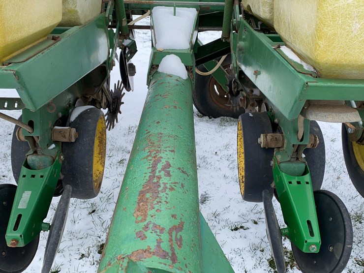 john-deere-7000-image-22