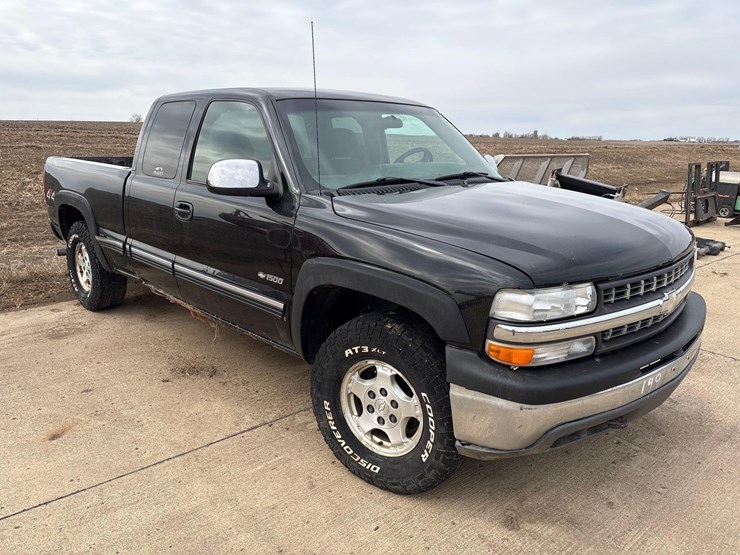 2001-chevrolet-1500-image-3