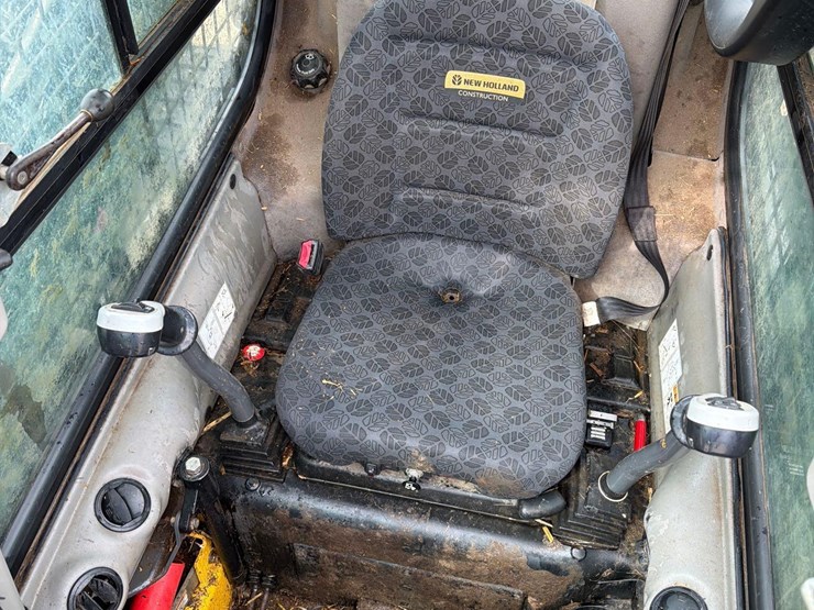 2018-new-holland-l234-image-38