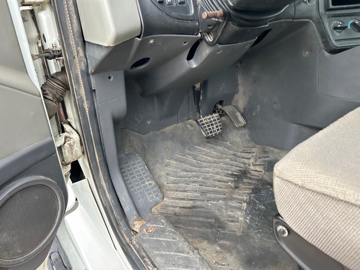 2011-international-prostar-image-43