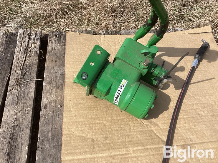 john-deere-8110-image-14