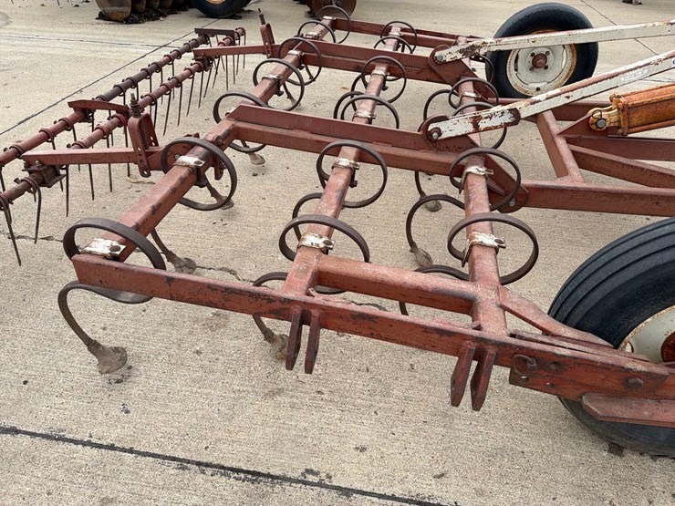 noble-9-1/2ft-field-cultivator-image-13