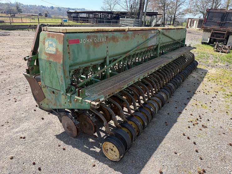 john-deere-520-image-4