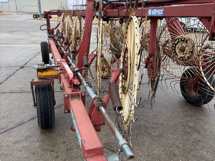 sitrex-magnum-mk-10-12-pull-type-wheel-rake-image-16