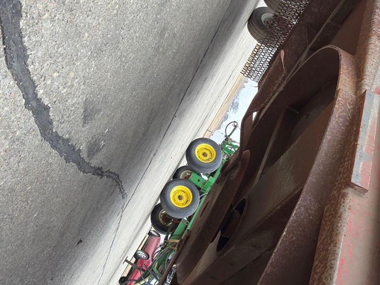 2023-buhler-y1531-15ft-batwing-mower-image-12