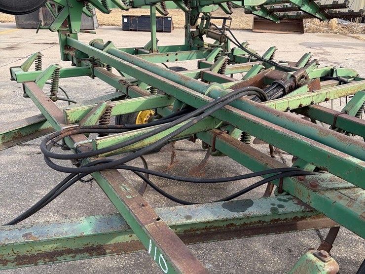 john-deere-1010-image-23