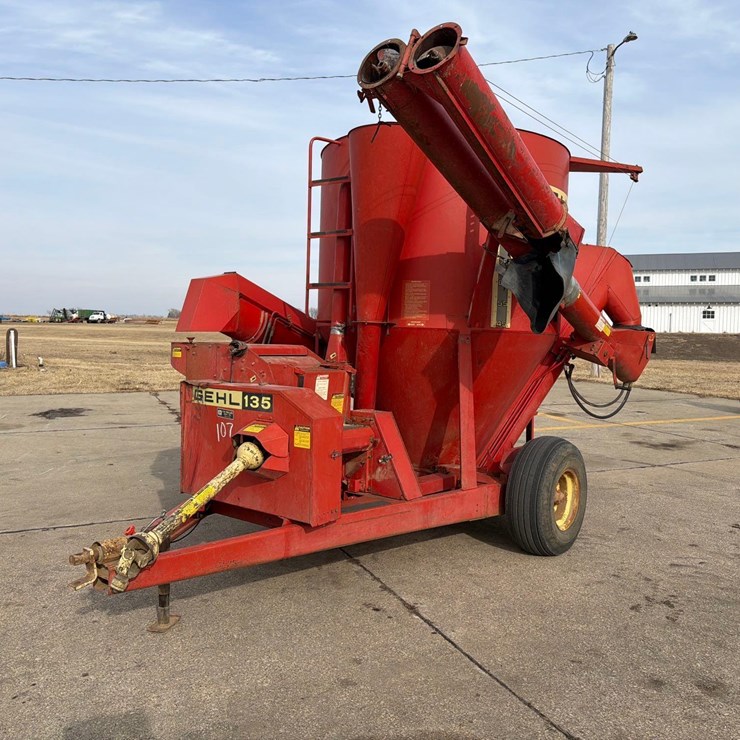 GEHL 135