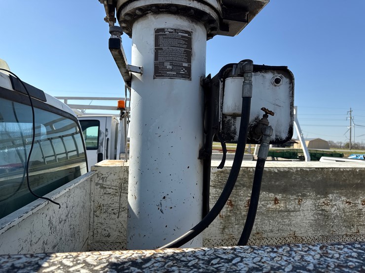 2007-ford-f550-image-22