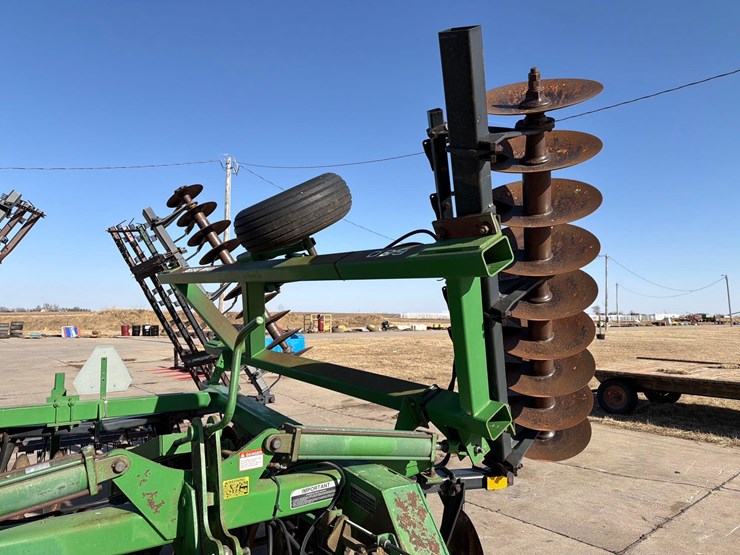 john-deere-630-image-35