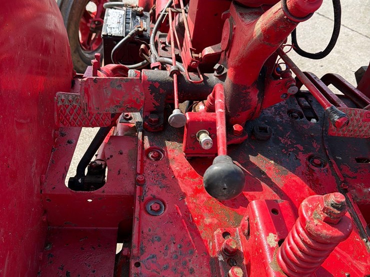 farmall-mccormick-w-6-standard-tractor-image-26