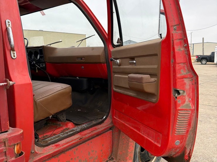 1974-gmc-5000-image-44