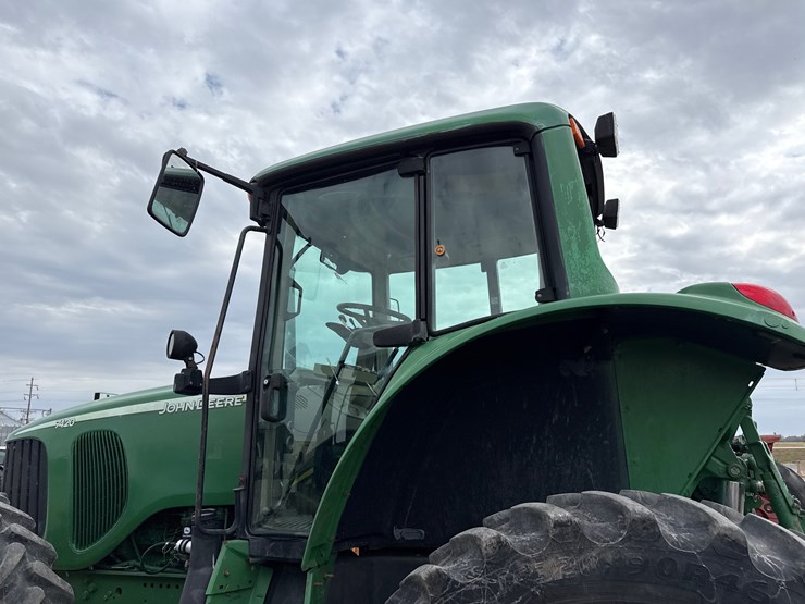 john-deere-7420-image-26
