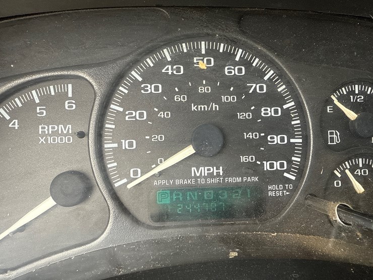 1999-chevrolet-2500-image-36