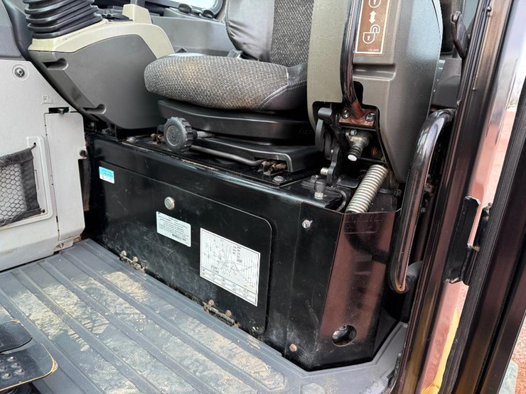 caterpillar-305e2-cr-image-46