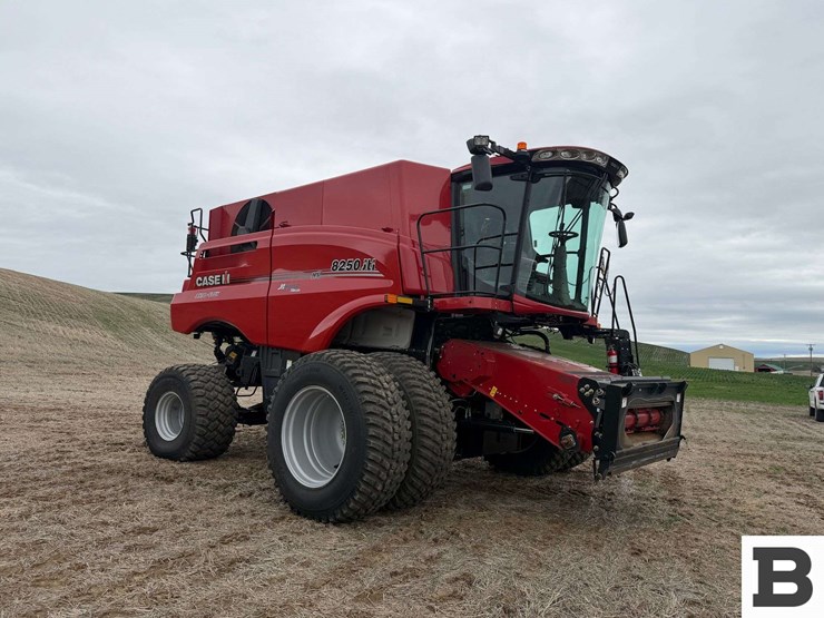 2020-case-ih-8250-image-9