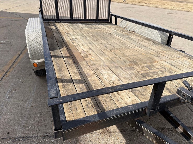 2011-pj-flatbed-image-17