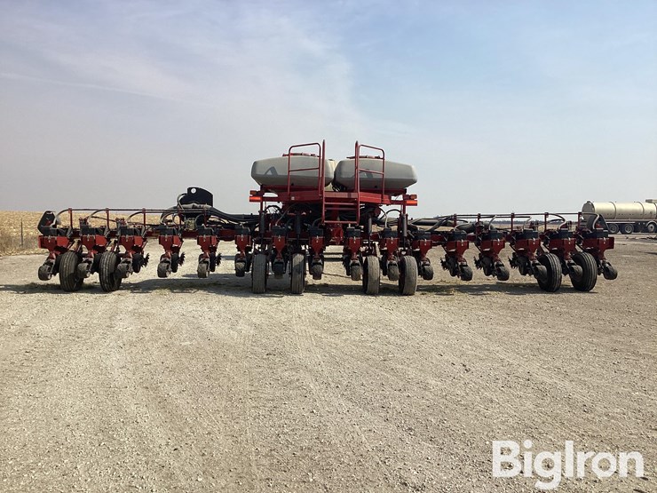 2014-case-ih-1250-image-6