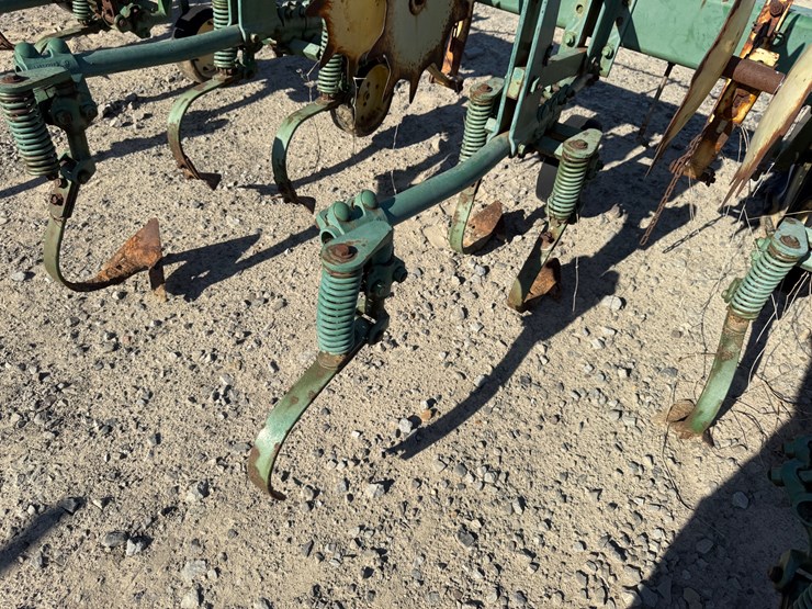 john-deere-31-image-21