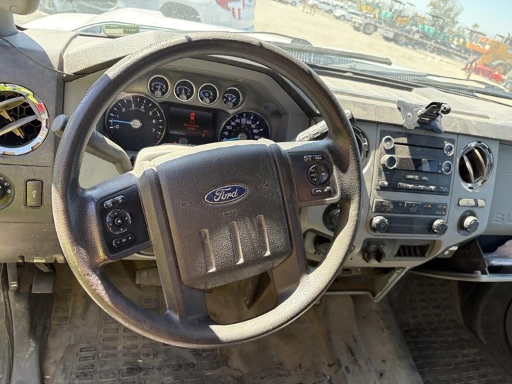 2016-ford-f250-xlt-image-13