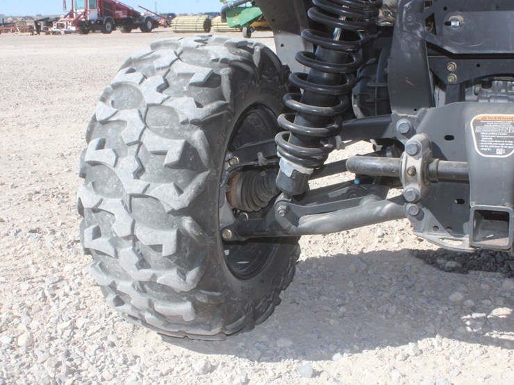 #1079-•-2022-can-am-commander-1000-with-cab-image-31