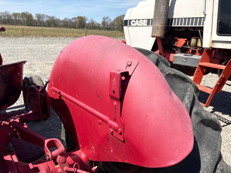 massey-ferguson-230-image-10