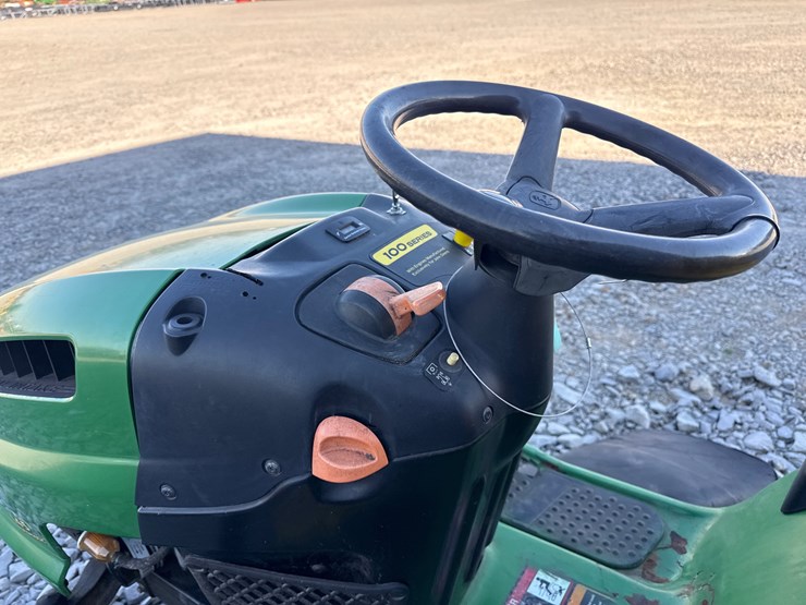 john-deere-145-image-12