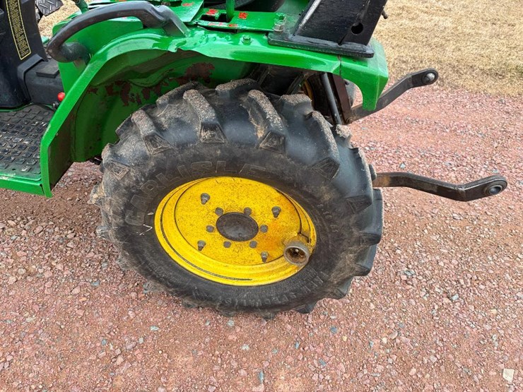 john-deere-4100-image-7