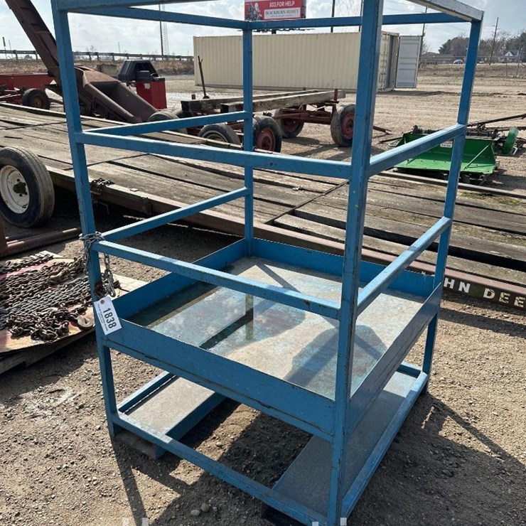 1838 - MAINTENANCE BASKET