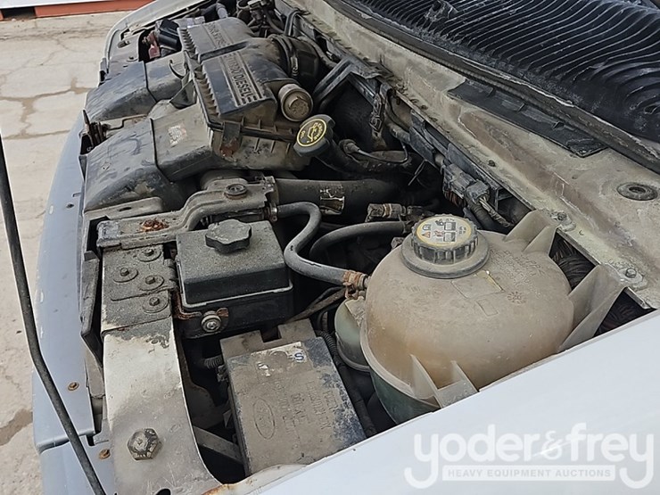 2002-ford-e450-image-34