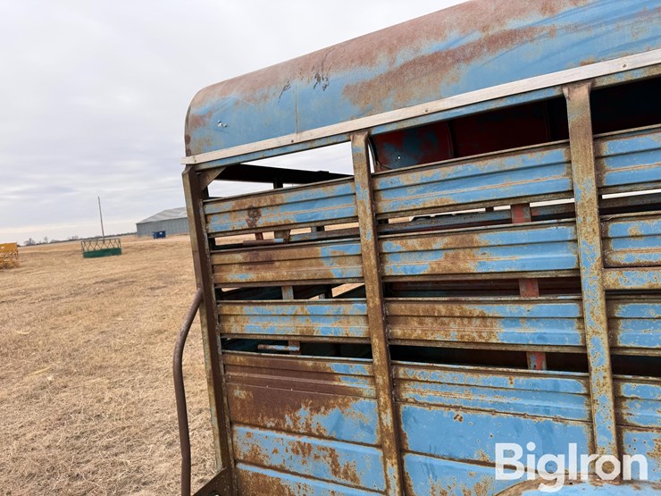 16'-t/a-livestock-trailer-image-20