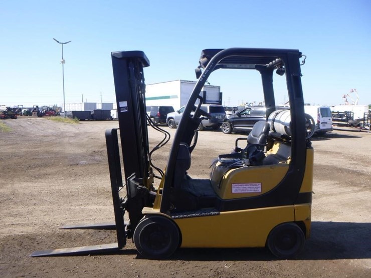 yale-glc30-forklift-image-5