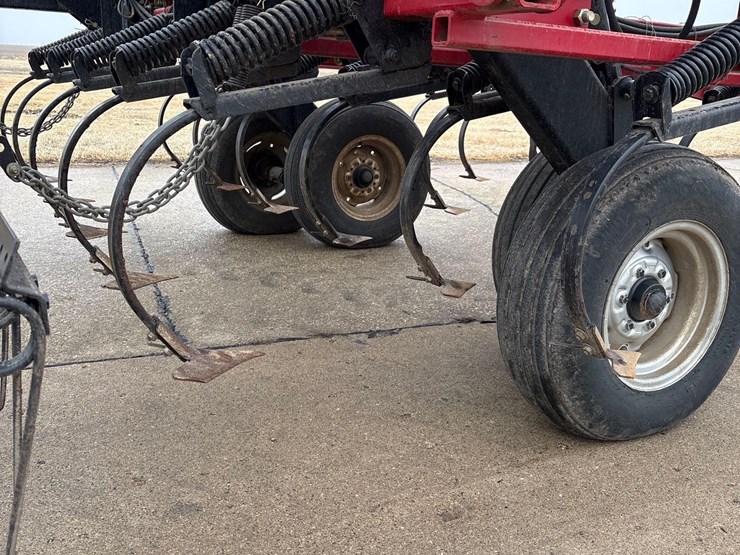 2011-case-ih-200-image-18