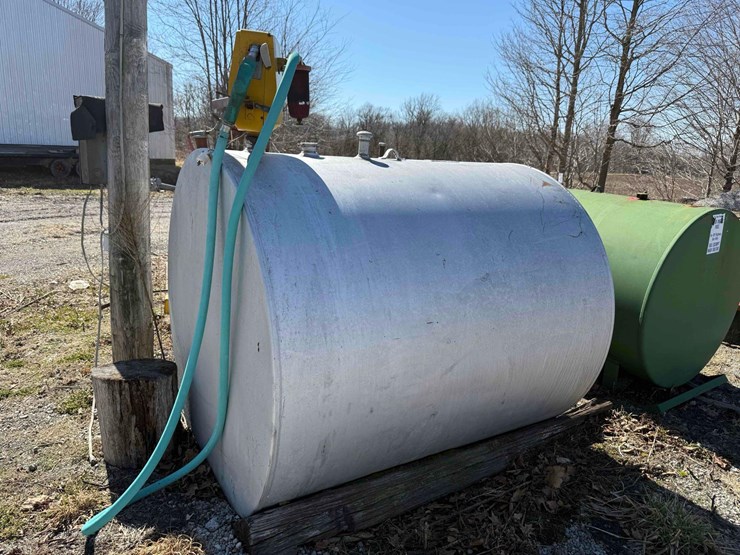 fuel-tank-w-pump-(silver)-image-1