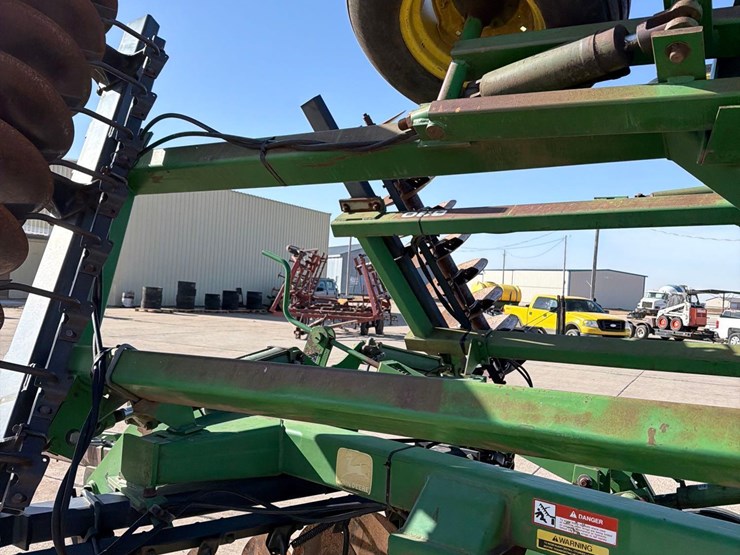 john-deere-630-image-30