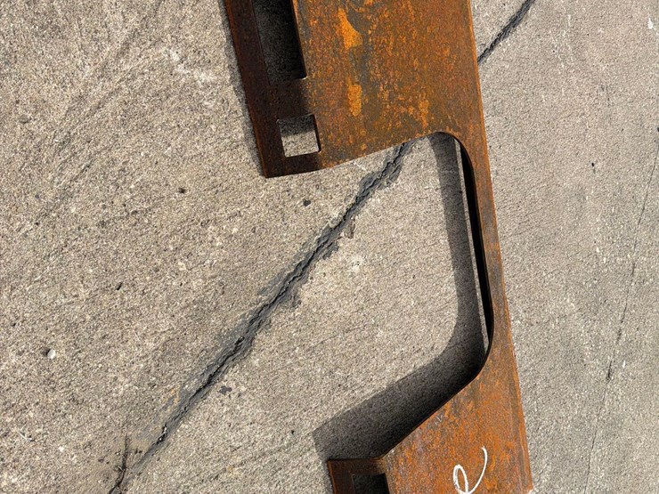 skidloader-open-back-plate-image-2