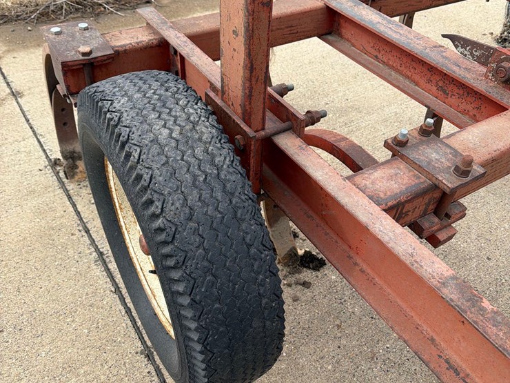 bush-hog-10-shank-chisel-plow-image-15