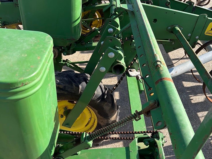 john-deere-1240-image-22