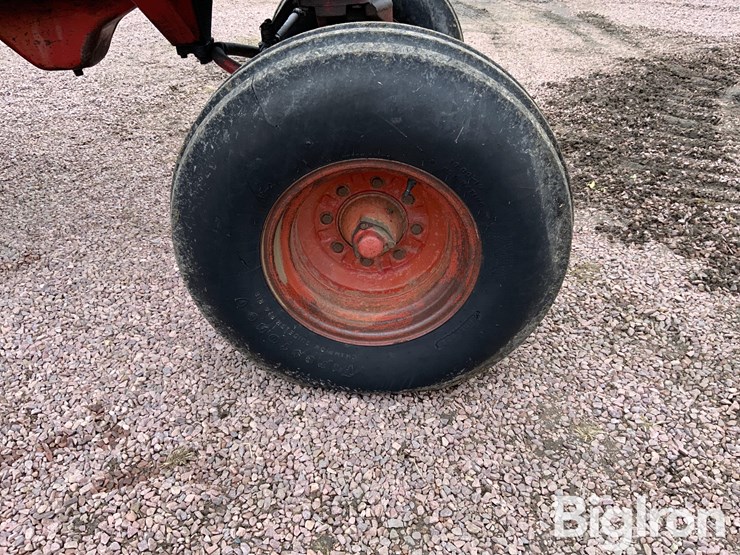 1967-farmall-806-diesel-2wd-tractor-image-20