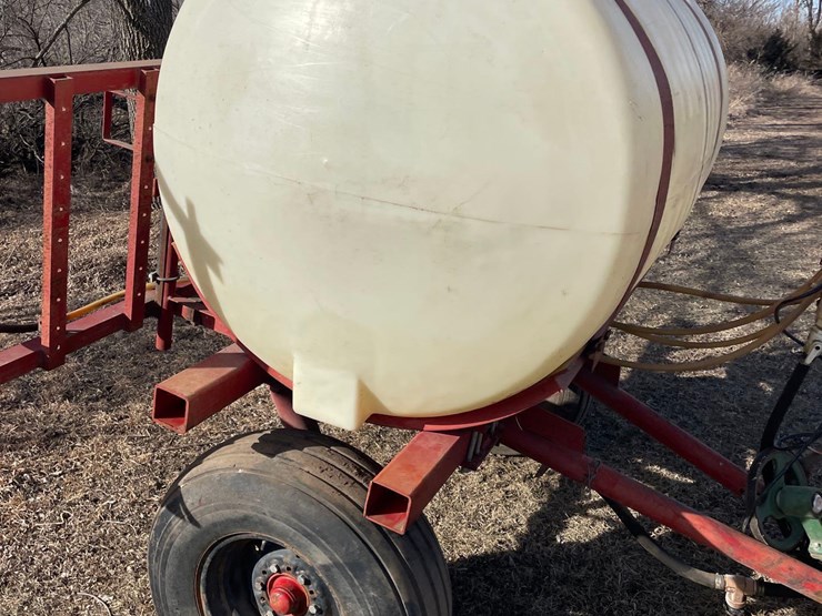 400-gallon-pull-type-sprayer-image-11