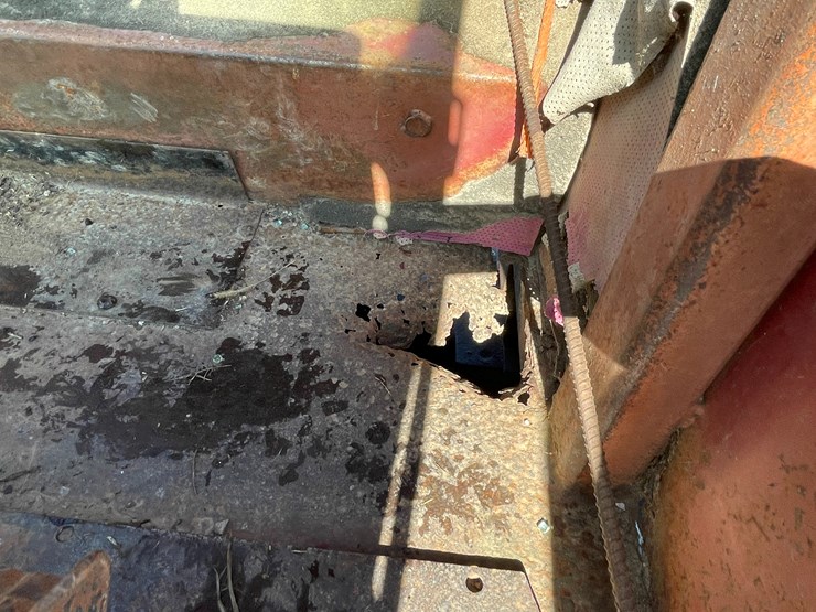 #2009-•-white-105-tractor-(melrose,-wi)-image-37