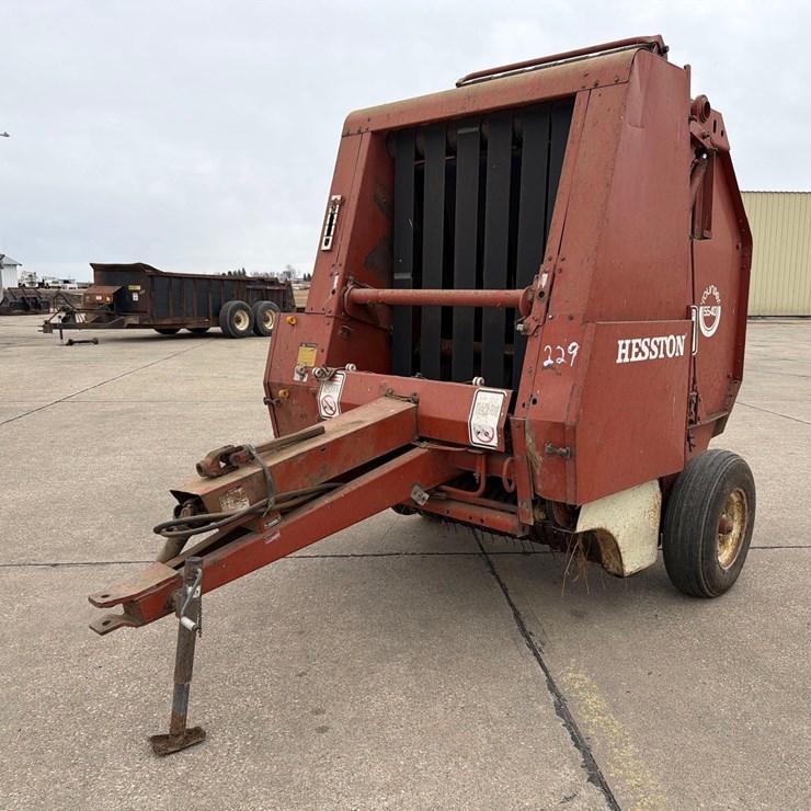 HESSTON 5540