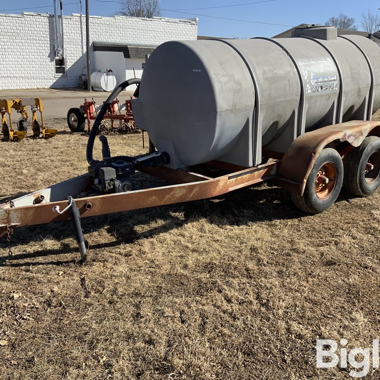 1000-Gal T/A Nurse Tank Trailer