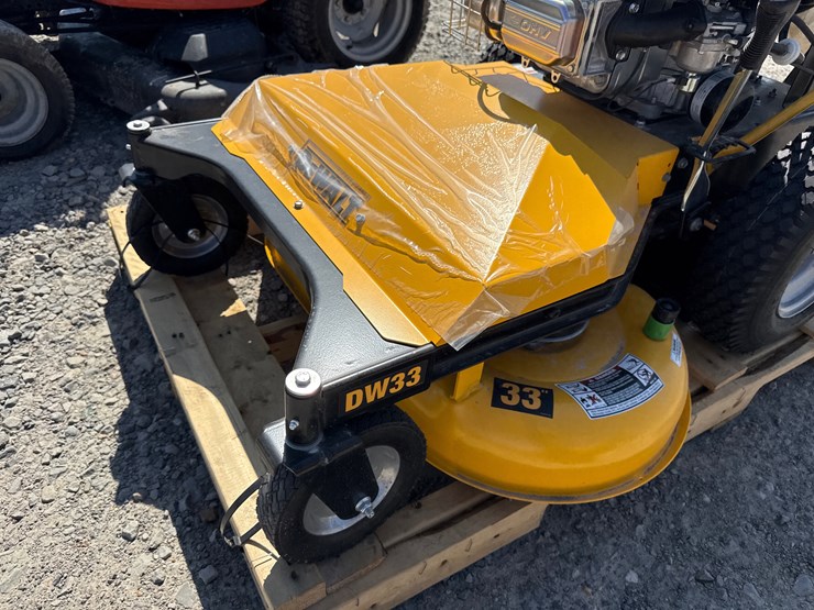 #36-•-unused-dewalt-dw33-33"-walk-behind-zero-turn-mower-1d25nk60041-inv#-41236-image-7