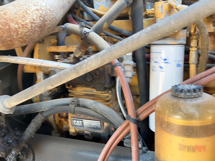 2004-caterpillar-c12-image-23