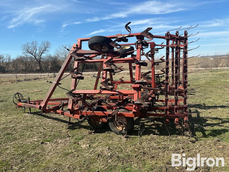 hesston-2210-image-8