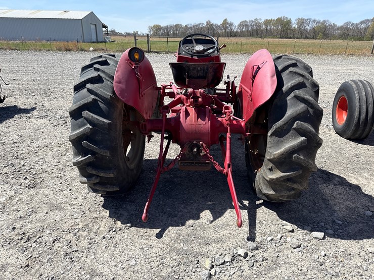 massey-ferguson-230-image-5