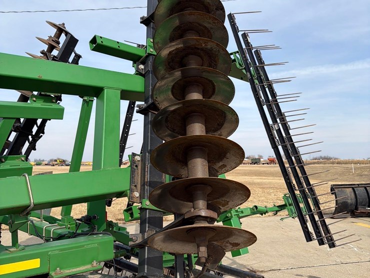 john-deere-637-image-10