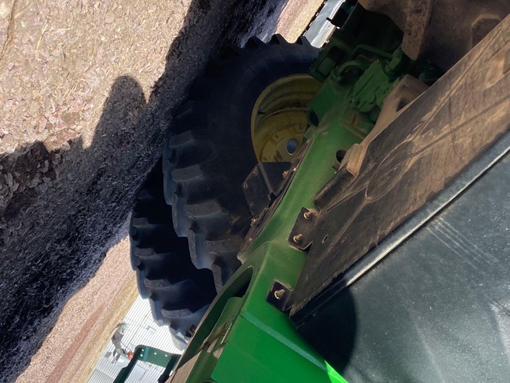 2004-john-deere-8120-image-53